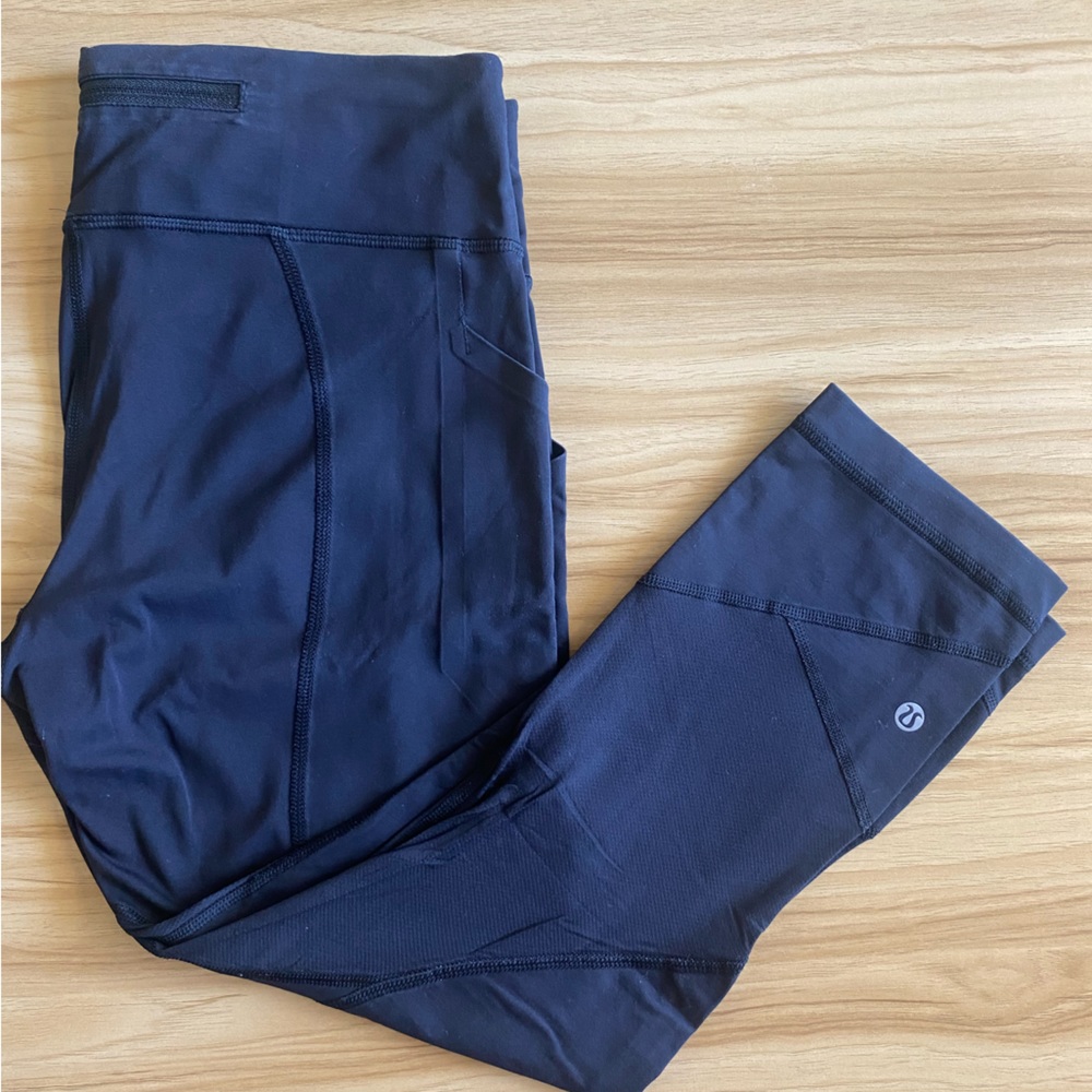 Lululemon pace rival crop